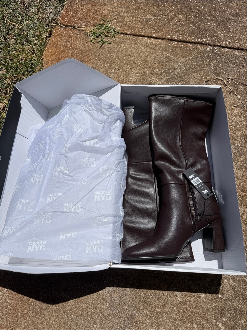 Madden NYC Tall Leather Knee Boots - Dark Brown. Size 10 NWT